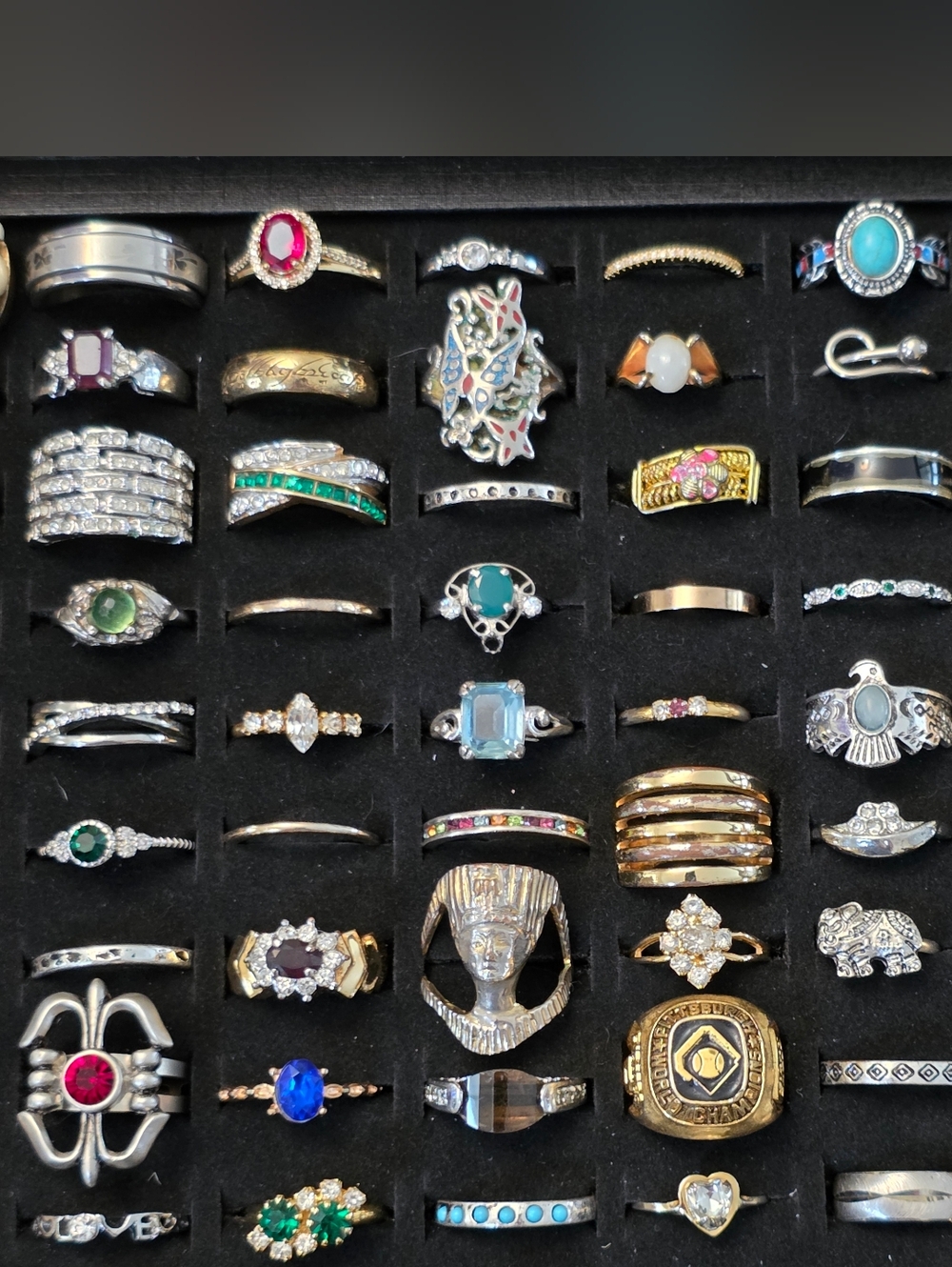 83 Piece Vintage Costume Ring Lot Bundle Estate - Picture 4 of 16